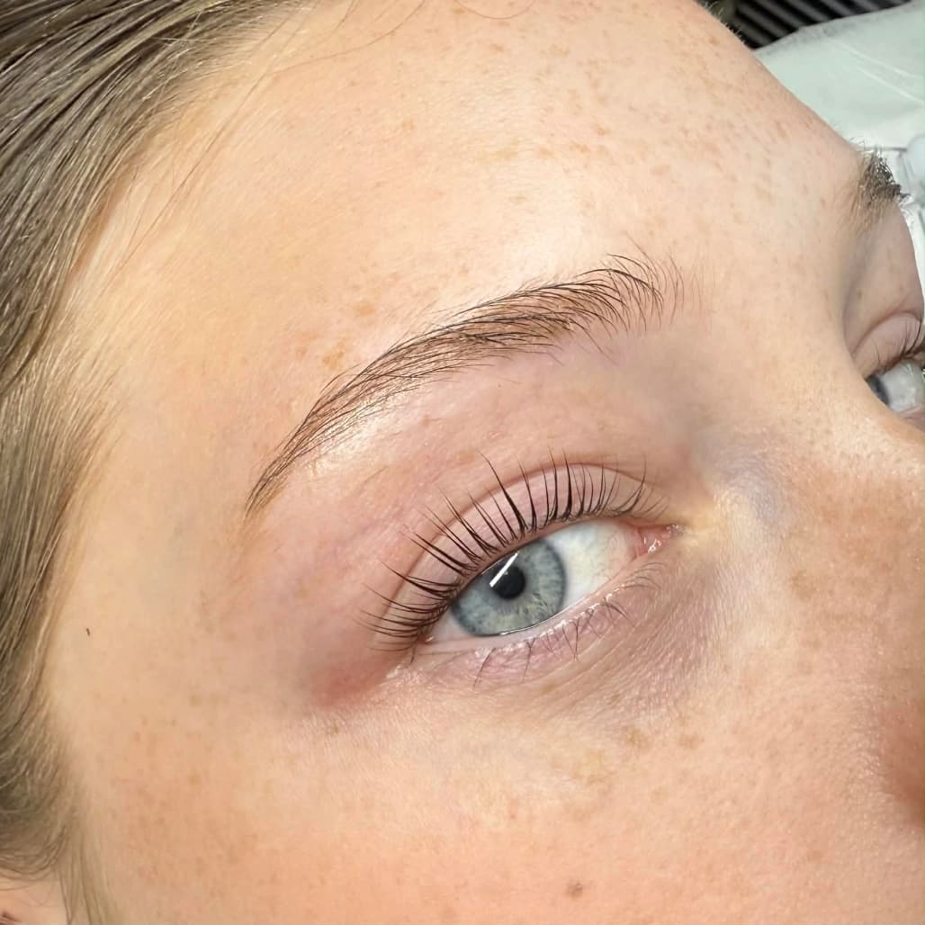 Lash Extensions & Tints